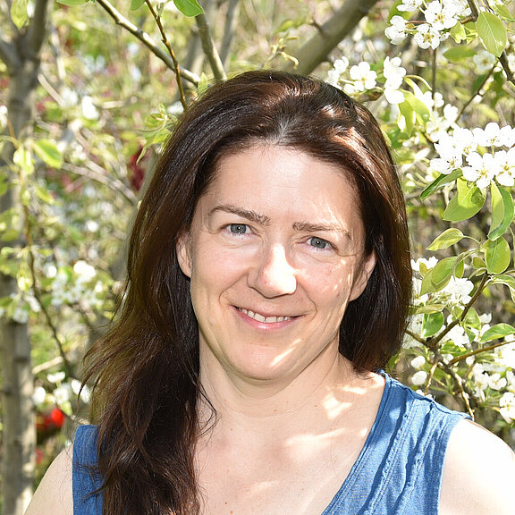 Shelley Lambert Profile Picture